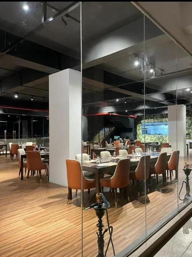Ocean Breeze Studios Νεγκόμπο Διαμέρισμα